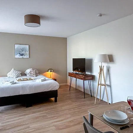 Résidence Services Seniors Les Boréales Appart hôtel