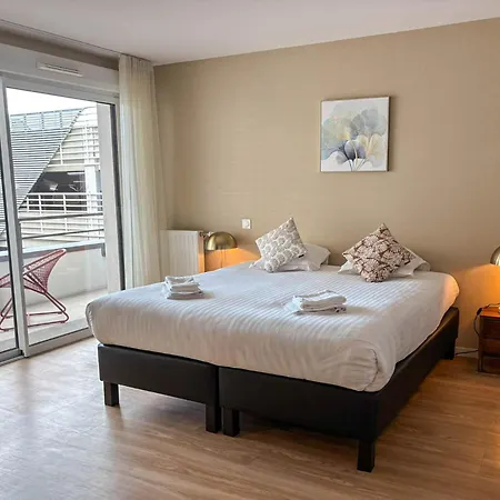 Résidence Services Seniors Les Boréales Aparthotel 4*