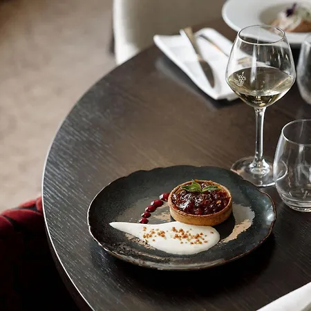 מלון דירות Les Boreales - & Restaurant 4*